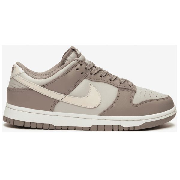 Nike Dunk Low Beige