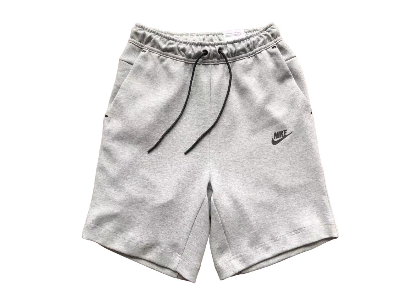 Pantalón Corto Nike Tech Fleece Gris