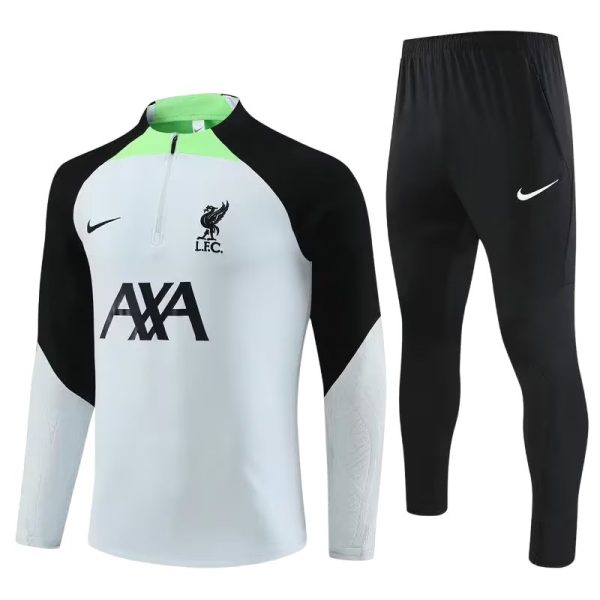 Conjunto entrenamiento Liverpool 23/24