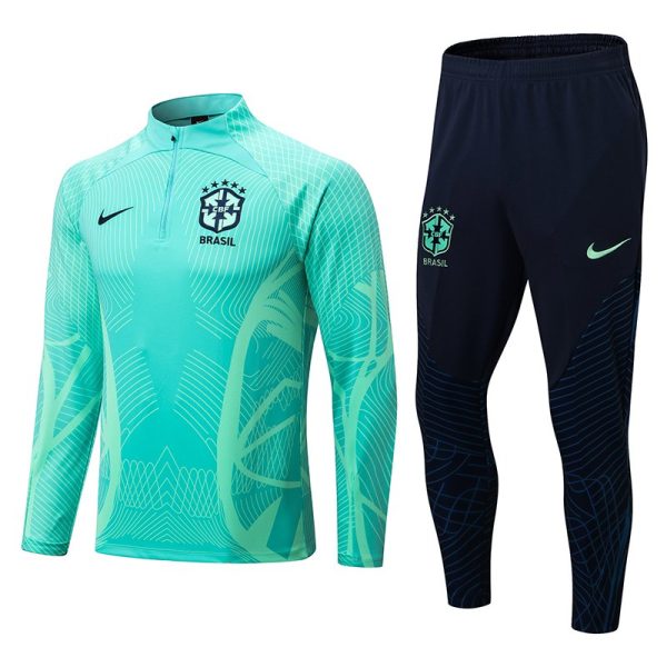 Conjunto entrenamiento Brasil 23/24